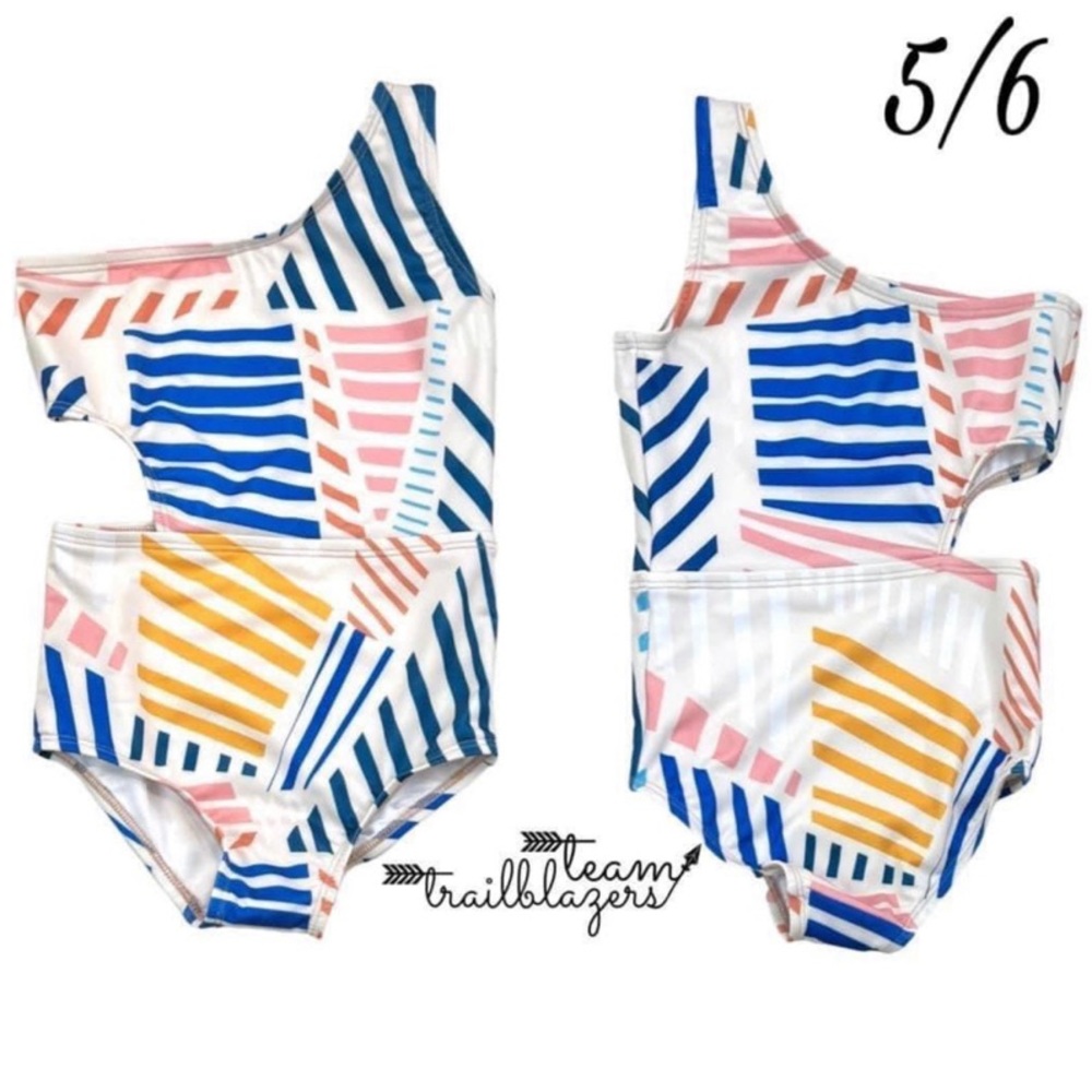 Dot dot smile swim suit size 5/6